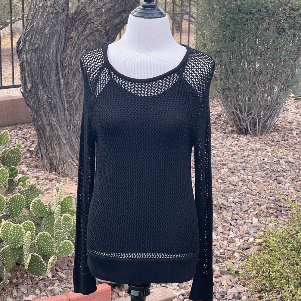 NO BOUNDARIES - Black Camisole Top and 525american Overlay sweater